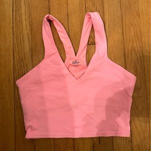 Alo yoga bubble gum pink crop top